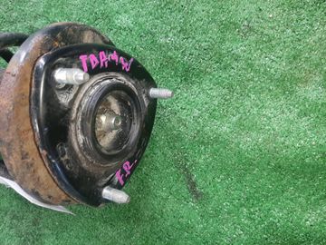 СТОЙКА НА SUZUKI ESCUDO TDA4W J24B