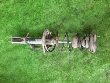 СТОЙКА НА TOYOTA COROLLA AE110 5A-FE