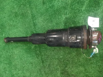 СТОЙКА НА LEXUS LS460 USF40 1UR-FSE