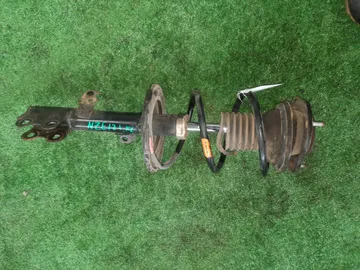 СТОЙКА НА TOYOTA RUNX NZE121 1NZ-FE