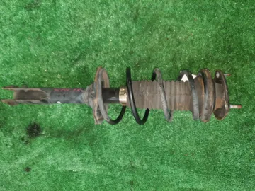 СТОЙКА НА TOYOTA VITZ SCP10 1SZ-FE