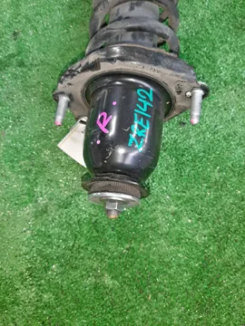 СТОЙКА НА TOYOTA AXIO ZRE142 2ZR-FE
