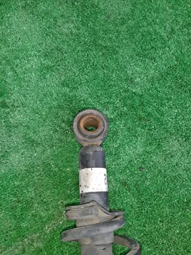СТОЙКА НА TOYOTA AXIO ZRE142 2ZR-FE