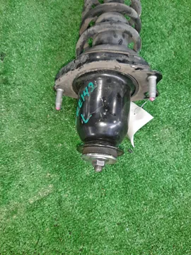 СТОЙКА НА TOYOTA AXIO ZRE142 2ZR-FE