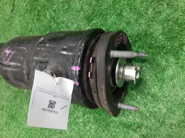 СТОЙКА НА LEXUS LS460 USF40 1UR-FSE