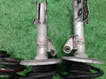 СТОЙКА НА HONDA FIT GD3 L15A