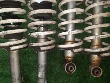 СТОЙКА НА LEXUS IS350 GSE21 2GR-FSE