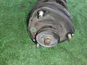 СТОЙКА НА HONDA HR-V GH2 D16A