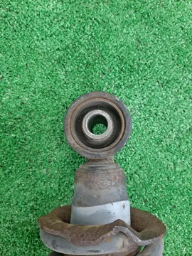 СТОЙКА НА TOYOTA PROGRES JCG10 1JZ-GE