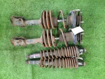 СТОЙКА НА TOYOTA IST NCP65 1NZ-FE