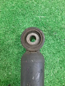 СТОЙКА НА TOYOTA PROGRES JCG11 2JZ-GE