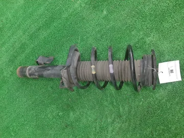 СТОЙКА НА MAZDA AXELA BK5P ZY-VE