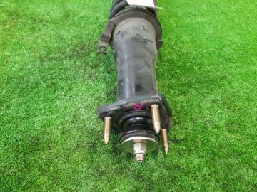 СТОЙКА НА TOYOTA PROGRES JCG11 2JZ-GE