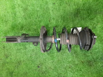 СТОЙКА НА TOYOTA OPA ZCT10 1ZZ-FE