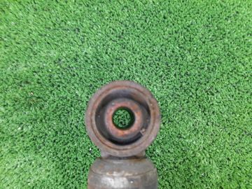 СТОЙКА НА TOYOTA PROGRES JCG11 2JZ-GE