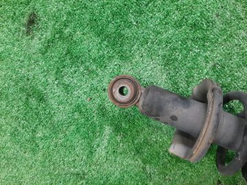СТОЙКА НА HONDA CIVIC EU3 D17A
