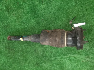 СТОЙКА НА TOYOTA CELSIOR UCF31 3UZ-FE