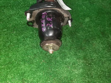 СТОЙКА НА TOYOTA ALLEX ZZE123 2ZZ-GE