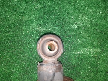 СТОЙКА НА TOYOTA ALTEZZA GXE10 1G-FE