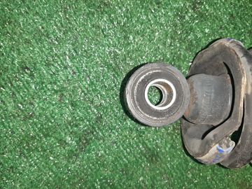 СТОЙКА НА NISSAN LIBERTY RM12 QR20DE