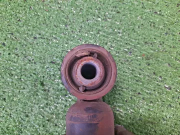 СТОЙКА НА TOYOTA AVENSIS AZT251 2AZ-FSE