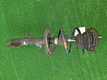 СТОЙКА НА TOYOTA COROLLA NZE121 1NZ-FE