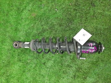 СТОЙКА НА TOYOTA COROLLA  AXIO ZRE142 2ZR-FE