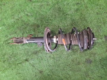 СТОЙКА НА TOYOTA COROLLA NZE121 1NZ-FE