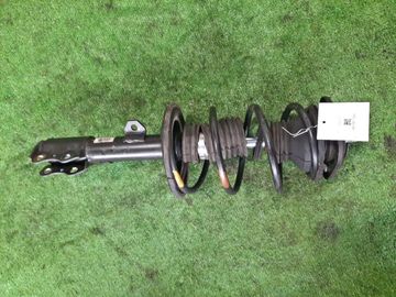 СТОЙКА НА TOYOTA COROLLA  AXIO ZRE142 2ZR-FE