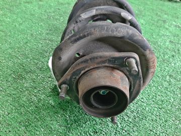 СТОЙКА НА NISSAN AVENIR RW11 QR20DE