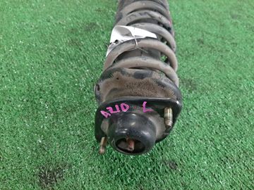 СТОЙКА НА NISSAN CUBE AZ10 CGA3DE