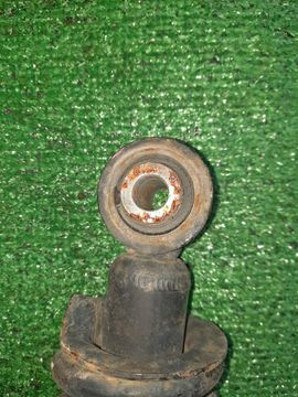 СТОЙКА НА TOYOTA COROLLA  AXIO ZRE144 2ZR-FE