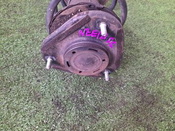 СТОЙКА НА TOYOTA COROLLA NZE121 1NZ-FE