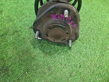 СТОЙКА НА TOYOTA ISIS ZGM10G 2ZR-FAE