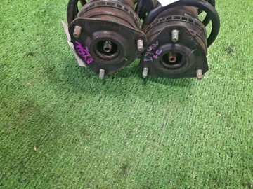 СТОЙКА НА MAZDA DEMIO DY5W ZY-VE