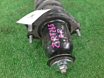 СТОЙКА НА TOYOTA PREMIO ZRT265 2ZR-FE