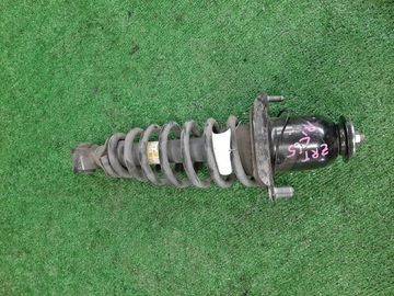 СТОЙКА НА TOYOTA PREMIO ZRT265 2ZR-FE