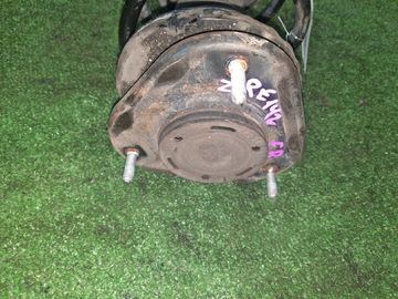 СТОЙКА НА TOYOTA COROLLA  AXIO ZRE142 2ZR-FE