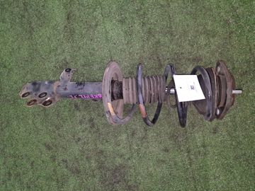 СТОЙКА НА TOYOTA COROLLA  AXIO ZRE142 2ZR-FE