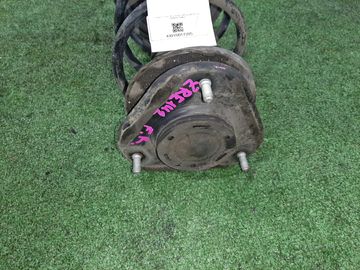 СТОЙКА НА TOYOTA COROLLA  AXIO ZRE142 2ZR-FE