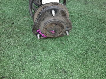 СТОЙКА НА TOYOTA COROLLA  AXIO ZRE142 2ZR-FE