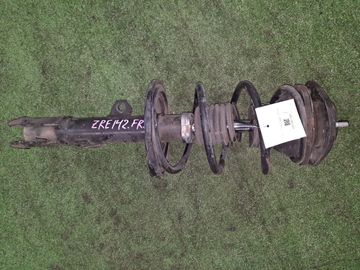 СТОЙКА НА TOYOTA COROLLA  AXIO ZRE142 2ZR-FE