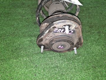 СТОЙКА НА TOYOTA COROLLA  AXIO ZRE142 2ZR-FE