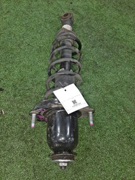 СТОЙКА НА TOYOTA COROLLA  AXIO ZRE142 2ZR-FE