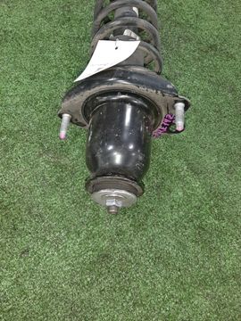 СТОЙКА НА TOYOTA COROLLA  AXIO ZRE142 2ZR-FE