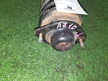 СТОЙКА НА NISSAN CUBE AZ10 CGA3DE