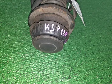 СТОЙКА НА TOYOTA VITZ KSP130 1KR-FE