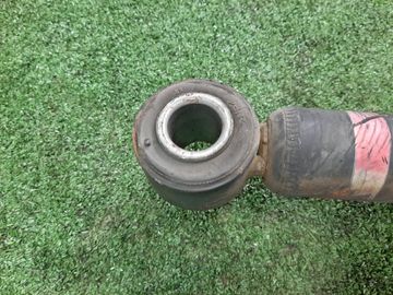 СТОЙКА НА TOYOTA PRIUS NHW20 1NZ-FXE