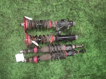 СТОЙКА НА NISSAN LEAF ZE1 EM57