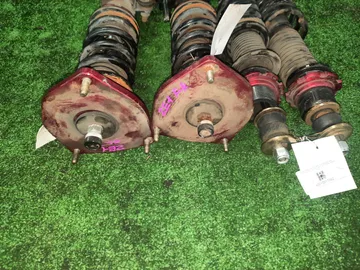 СТОЙКА НА NISSAN LEAF ZE1 EM57